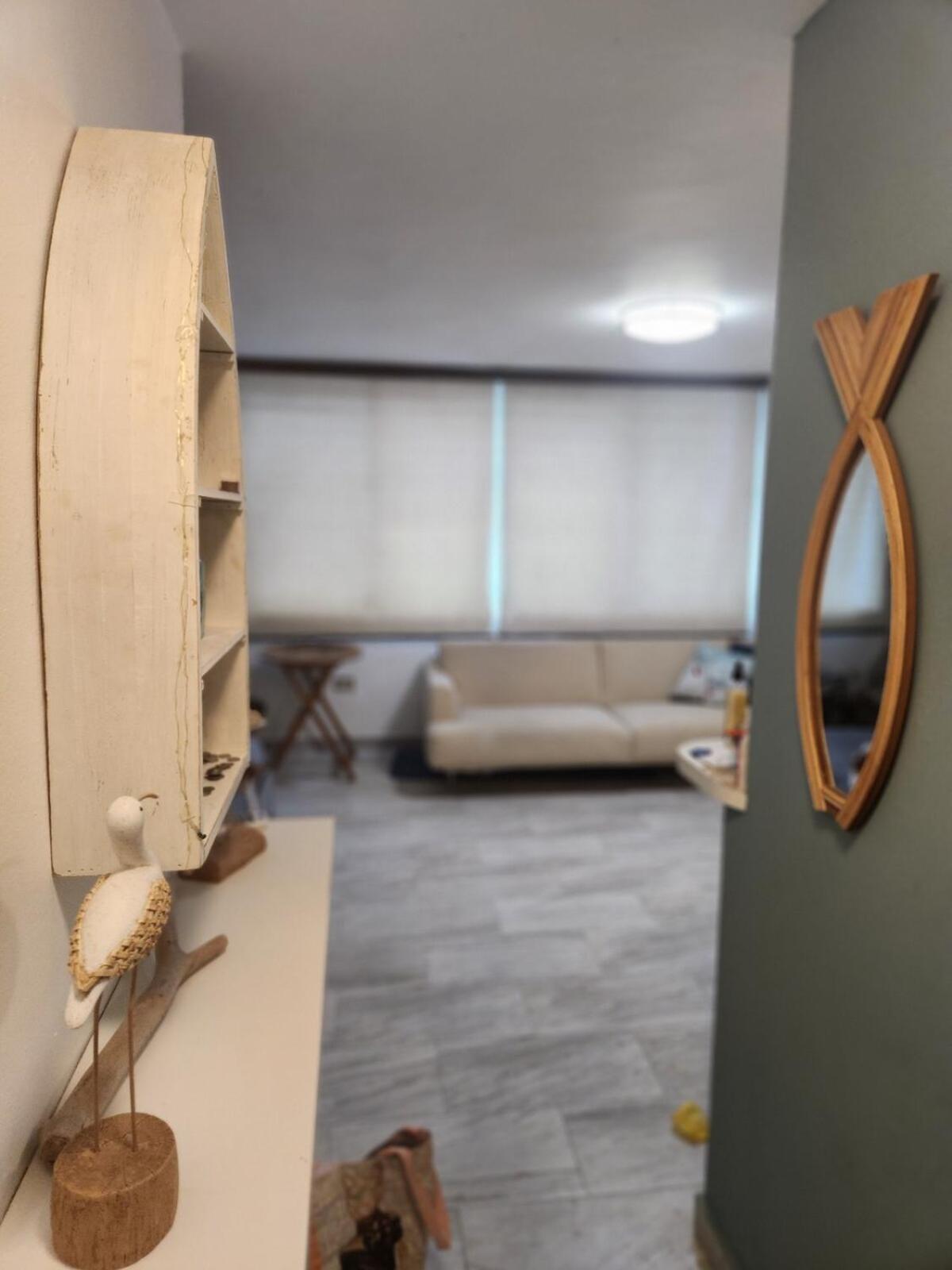 Apartment Walking Distance In Miramar *